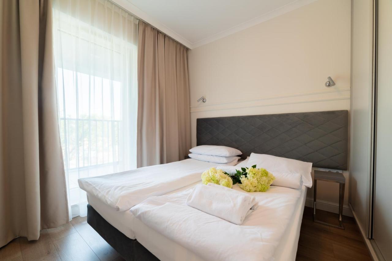 Warsaw Residence Luaran gambar