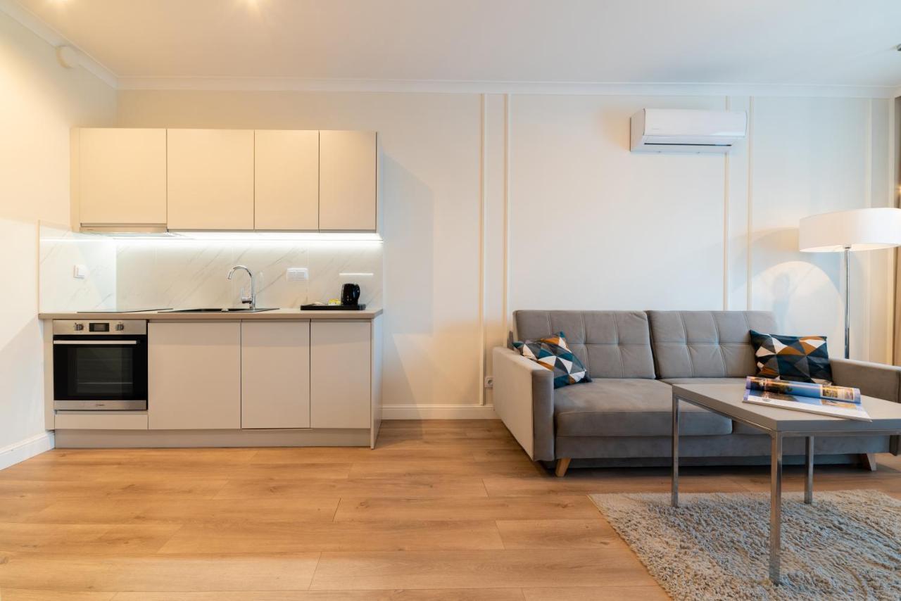 Warsaw Residence Luaran gambar
